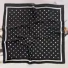 Pañuelo Cuadrado de Falso Seda con Estampado Paisley Retro 70cm Pañuelo de Seda Satinada con Estampado de Cebra Estampado de Castillo Accesorio para Traje Camisa Pañuelo