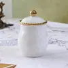 Plato de Cerámica Estilo Europeo con Perlas y Artesanía, Adecuado para Hoteles, Clubes y Uso Doméstico, Té de la Tarde y Platos Gourmet, con Pequeñas Imperfecciones en la Presentación