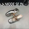 Novedad Moda Primavera/Verano 2026 Elegantes y con Estilo Casual Versátil Mocasines Mary Jane Decorados con Metal