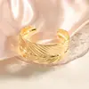 Pulsera de Metal con Patrón de Flores Abierta de Alta Venta Transfronteriza Pulsera de Lujo Ligero con Sensación de Alta Gama Joyería de Mano de Personalidad a la Moda para Mujeres Personalizada
