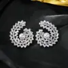 Pendientes Cruzados Transfronterizos Europeos y Americanos de Flor de Zirconia y Botón de Perla de Cobre Vintage, Pendientes Versátiles de Moda de Lujo Ligero de Gama Alta