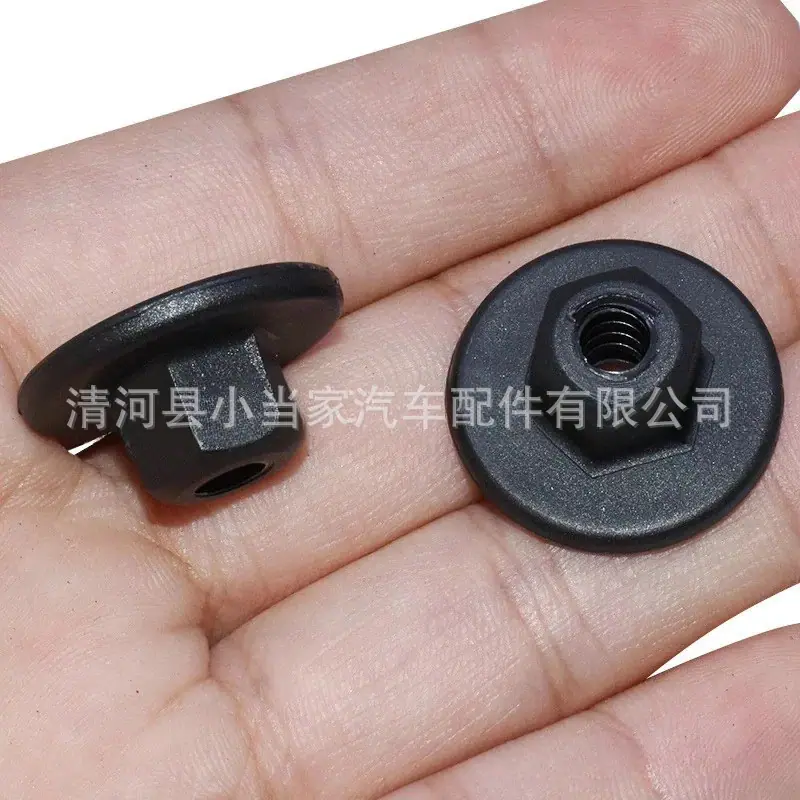 7b9cb389cc6a3a356d321603f787c5