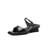 Sandálias Quadradas Retrô Elegantes de Tira Única para Mulheres, Verão 2026, Salto Bloco de 4,5cm, Bico Aberto, Superfície Macia, Sapatos Simples e Versáteis