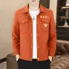 2025 Nueva Chaqueta Vaquera Casual Bordada Luminosa Fina de Otoño e Invierno Chaqueta de Trabajo para Hombre Top de Mezclilla de Moda para Hombre