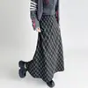 Falda midi de lana a cuadros para mujer para otoño e invierno, estiliza y tiene buena caída, falda de cola de pez línea A, falda larga a cuadros rojos
