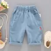 Calça Cropped Verão Menino Etiqueta Vermelha 2026 Novo Estilo Calça Casual Comprimento Médio Bebê Calça Menininho Atacado Exportação