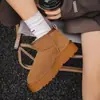 Novas Botas de Neve de Solado Grosso para Inverno 2026 para Mulheres, Botas Curtas com Couro e Pelo Integrados, Mesmo Estilo, Forradas com Fleece e Espessadas