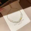 Pulseira pingente geométrico de flor de zircônia cúbica estilo europeu e americano, elegante e versátil, uma peça de joalheria delicada e luxuosa com um toque de alta qualidade, um acessório único e estiloso para mulheres