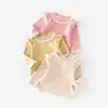 [Sem Trocas ou Devoluções] Camiseta Básica Estilo Coreano para Meninas 2026 Nova Tendência de Primavera Camiseta com Renda para Bebês