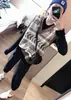 Nuevo Chaleco de Lana Otoño e Invierno para Mujer Cuello en V Retro Corto sin Mangas Suéter de Punto Holgado Chaleco de Cachemir Moderno