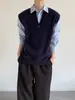 Colete de Tricô Simples Retro Japonês com Decote V para Primavera e Outono de 2026 para Homens e Mulheres, Tricô Sem Mangas Camada Solta Estilo Universitário