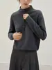 Suéter de punto suelto con cuello alto pequeño abotonado de mezcla de cachemira estilo JANASN Guo Yuxin para mujer