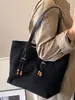 Shuai Mi Home 2026 Otoño Nuevo Bolso Tote de Gran Capacidad Bolso de Hombro de Nicho Estilo Sencillo para Viajes Diarios Bolso de Axila