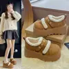Otoño e Invierno Velcro Persona Pequeña Protección de Talón Suela Gruesa 2026 Moda Mula Versátil Zapatos de Algodón para Mujer Calientes Más Terciopelo Zapatos de Algodón