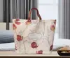 Colcha de Verano en Stock con Bolsa de Empaque Portátil, Personalizable con Logo, Juego de Cuatro Piezas de Manta de Tela No Tejida PVC PE Bolsa de Almacenamiento
