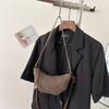 Bolso Pequeño de Moda para Mujer 2026 Nuevo Versátil Bolso de Hombro para Viajes Diarios Bolso de Axila Bolso Cruzado Elegante Bolso de Cuerno de Mezclilla