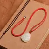 Venta al por mayor de fábrica Blanco jade blanco jade botella Guanyin colgante grasa de oveja blanco Maitreya Buda sonriente colgante collar de jade