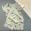Traje de verão coreano de manga curta para bebês meninos e meninas novo respirável multicolor versátil moda infantil outer tower