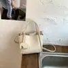 Bolsa de Mão Fashion em Couro Genuíno, Bolsa Saco, Bolsa de Ombro de Nicho de Luxo Feminina, Bolsa Versátil de Ombro e Transversal