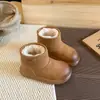 Botas de Nieve para Niños 2025 Invierno Nuevo Estilo Niños y Niñas Botas Cálidas Engrosadas Retro Estilo Coreano Botas de Algodón para Niños Medianos y Grandes