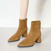 Botines de Moda con Tacón Grueso y Forro de Felpa para Mujer, Nuevos Botines Elegantes de Ante con Punta y Tacón Alto para Otoño/Invierno 2026, Botas de Moda que Aumentan la Altura