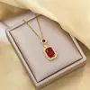 Collar para Mujer, Sencillo y Moderno, Colgante de Acero de Titanio Electrochapado, Diseño de Nicho, Lujo Ligero, Sensación de Alta Gama, Estilo Lujo Ligero, Cadena para Clavícula Color Dorado
