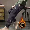Pantalones con forro polar para hombre Otoño e Invierno Pana Retro Estilo Americano Marca de Moda Adolescente Pierna Suelta Casual Pantalones Deportivos