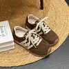 Zapatos otoñales de estilo alemán súper bonitos para mujer, nuevo estilo 2026, retro, suela gruesa, suela blanda, zapatos casuales, color block versátil, zapatillas deportivas