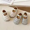 Sandalias tejidas de moda para niños 2026 Primavera/Verano Sandalias tejidas huecas de princesa para niñas Sandalias de zapato único versátiles