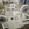 Máquina enrolladora totalmente automática, enrollado de rollo de película de precisión con tensión constante servo controlada, cambio automático de rollo, desenrollado y corte automático