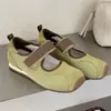 Sapatos femininos Mary Jane estilo balé com velcro e aumento interno de altura, modelo novo 2026, sola macia, confortáveis para os pés, sapatos de corte baixo de tira única