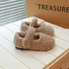 Sapatos Peludos Infantis para Exterior 2026 Outono/Inverno Novos Mocassins de Algodão Infantis Sapatos Lona Sapatos de Algodão Dupla Camada Quentes para Bebê