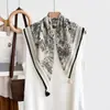 Pañuelo Cuadrado Vintage con Borlas Estampado Paisley Pañuelo para el Cuello con Colgante Estampado de Lunares y Anacardos Pañuelo de Seda con Flecos para Mujer Imitación de Algodón y Lino
