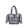 Bolsa de Hombro Acolchada de Algodón Simple Transfronteriza para Mujer 2025 Nuevo Estilo Invierno Bolso de Hombro Versátil de Lujo Ligero Bolso Cruzado de Alta Gama