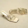 Pantuflas Cuadradas de Punta Abierta, Elegantes y Atractivas, con Patrón Sutil de Agrietamiento, Sandalias de Tira Fina con Cordón Dorado de Moda 2025