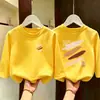 Roupa infantil, camiseta de manga comprida para meninos, algodão puro, roupa de outono infantil, camiseta básica infantil média e grande, novo modelo 2026, top casual para meninos