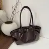 Bolsa de Mão Versátil de Couro com Cera Retro de Comércio Exterior, Nicho, para Mulheres, Individual, Casual, para o Trabalho, Grande Capacidade, Bolsa de Ombro Outono e Inverno