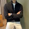Cárdigan versátil de color liso con cremallera, suéter de punto para hombre, abrigo suéter estilo británico ajustado para otoño/invierno, prenda exterior para hombre con cuello alto, cuello medio alto
