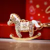 Estilo Zodiaco Chino Llavero de Coche Pony Adornado con Pedrería Llavero Caballo de Madera Encanto de Bolsa de Regalo Empresarial