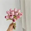 Ramo de 12 Rosas Artificiales Hechas a Mano Flor Falsa Decoración para Sala de Estar Hogar Adornos Florales Accesorios para Fotografía