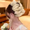 Pinza para el pelo de lujo ligero con forma de corazón de cielo estrellado y lazo de pedrería, Pinza de tiburón de lujo de alta gama para accesorio de cabello que realza el volumen