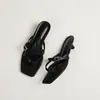 Sapatos Casuais Simples de Estilo Transfronteiriço Europeu e Americano para Mulheres 2026 Verão Novo Bico Quadrado Tira Fina Bico Aberto Sandálias de Salto Alto com Temperamento para Mulheres