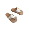 Chinelos Flip-Flops Estilo Francês Sandálias Romanas 2026 Verão Novo Versão Coreana Sandálias de Tira Fina para Meninas Sapatos de Praia com Solado Macio