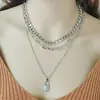 Collar geométrico multicapa de cadena simple con nueva joyería transfronteriza de Europa y Estados Unidos, collar con candado de micro diamantes retro de moda para mujer
