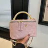 Bolso Caja Acolchado Estilo Nuevo 2026 Inspirado en Chanel para Mujer, Bolso Cruzado de Cadena de Alta Gama, Mini Bolso Versátil para el Trabajo