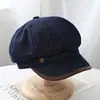 Gorra negra para mujer con ribete, gorra de pintor retro de moda primavera/verano, gorra de periódico casual de lunares que hace que la cara se vea más pequeña
