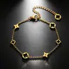 Pulseira clássica europeia e americana de flor da sorte em aço inoxidável para mulheres, alta retenção de cor, simples, oca, trevo de quatro folhas, pulseira de titânio