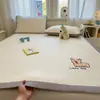 2026 Novo Modelo Tapete para Cama de Cachorro da Sorte Folha Produto Único Estilo Sanduíche Espessado