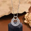 Nuevos Productos Europeos y Americanos 2025 Aliexpress Moda Lujo Ligero Elegante Collar Redondo con Colgante de Corazón Completamente Incrustado de Diamantes Zirconia para Mujer