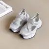 Sandalias Deportivas para Niños 2026 Nuevos Llegados Primavera/Verano Zapatos Cerrados para Niñas Zapatos Deportivos para Niñas Medianas y Grandes